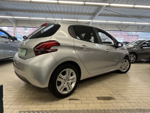 Peugeot 208 1.6 Bluehdi 100ch Style 208 92 174km